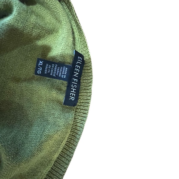 Eileen Fisher cardigan, olive green Merino Wool with matching buttons, XL - Picture 3 of 5